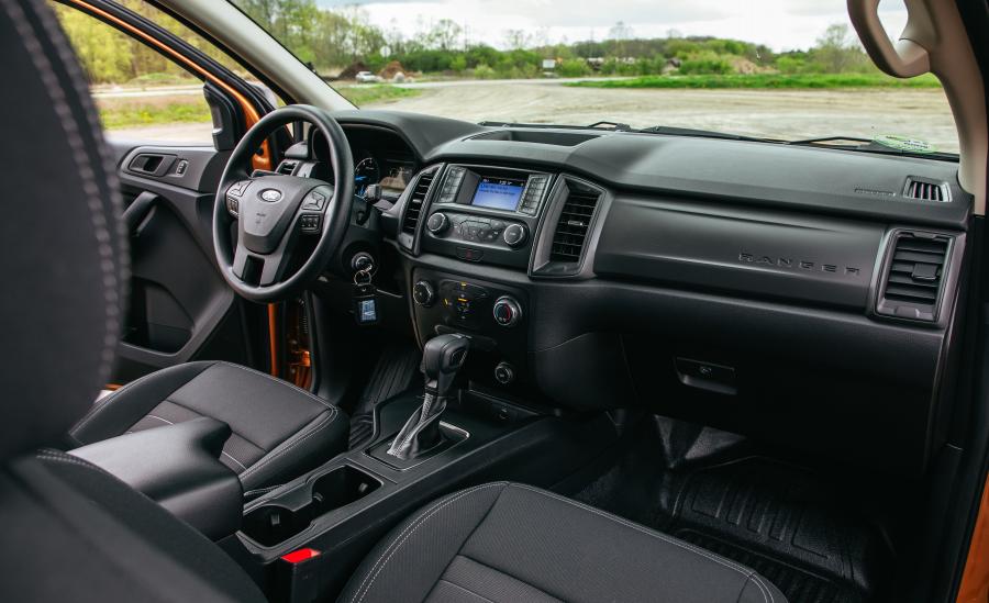 Торпедо Ford Ranger XL STX SuperCab 2018 года  (NA) (фото 36 из 40)